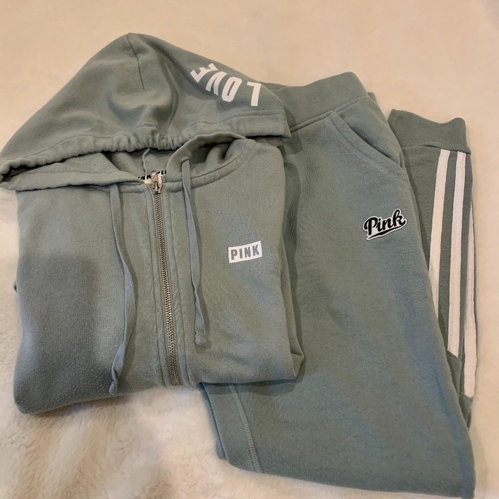 Pink Matching Sweatsuit Set in Light Green